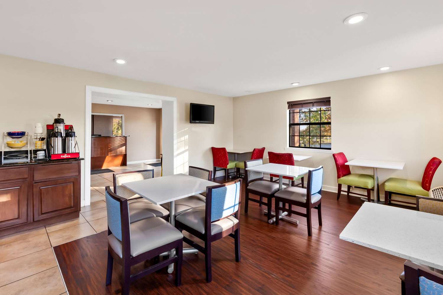Days Inn By Wyndham Brownsville 17/23