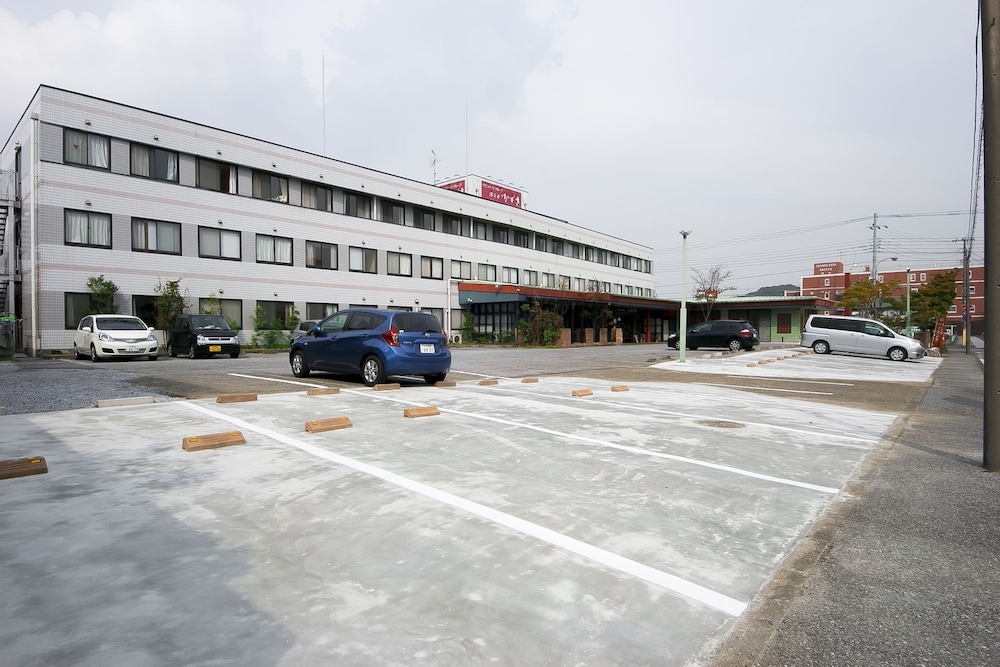 Hotel Kazusa 58/60