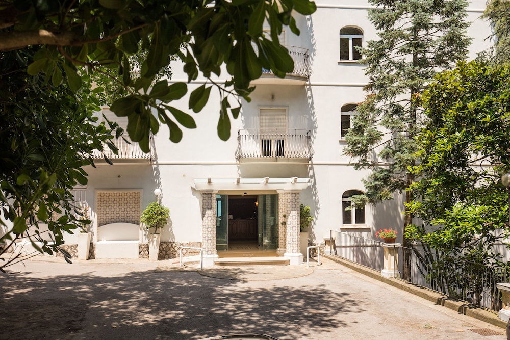 GRAND HOTEL HERMITAGE 42/50