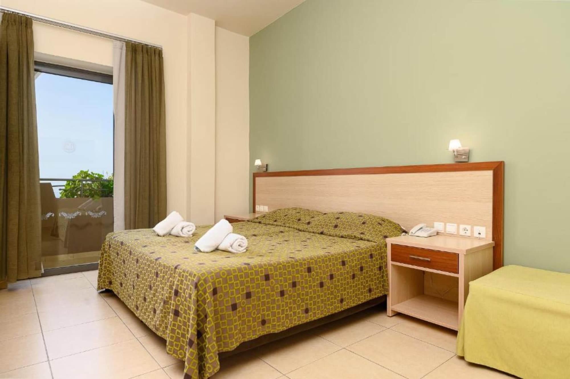 SUPERIOR, DOUBLE OR TWIN BED, SEA VIEW