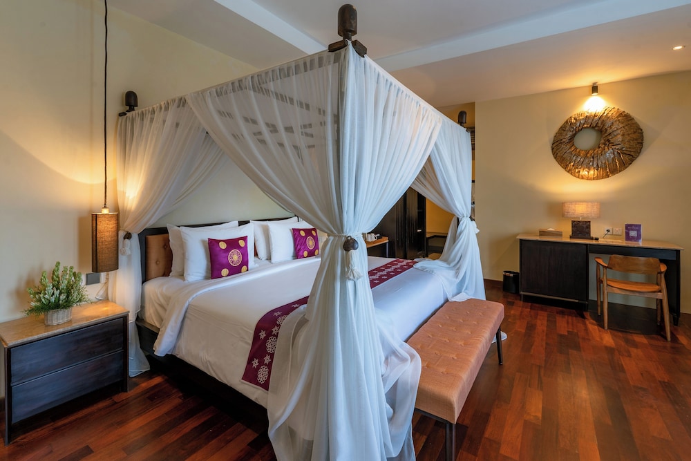 STUDIO, SUITE, KING BED, POOL VIEW, GROUND FLOOR
