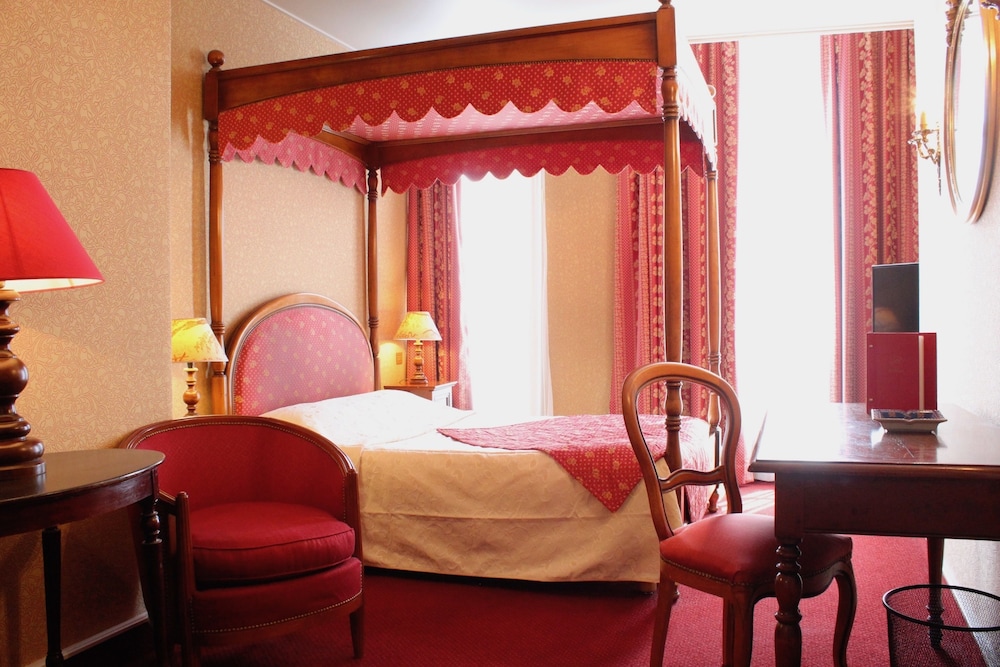 HOTEL DE LA BRETONNERIE 58/86