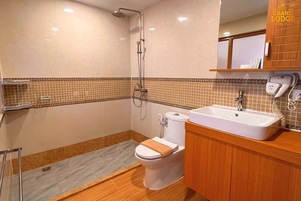 The Grand Lodge Pattaya by ZUZU 49/50