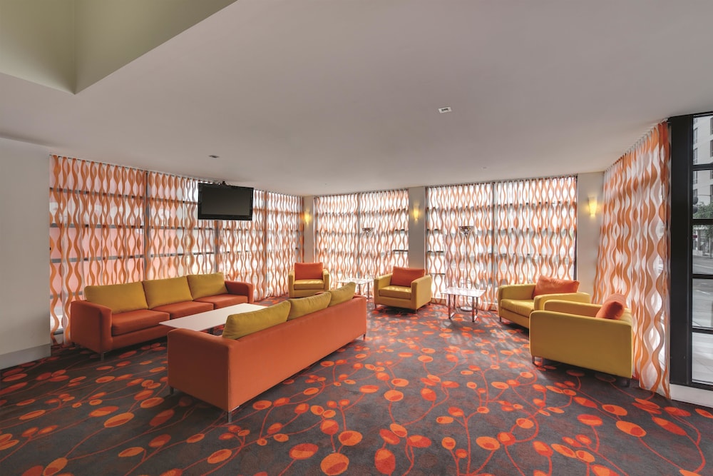 TRAVELODGE HOBART 57/70