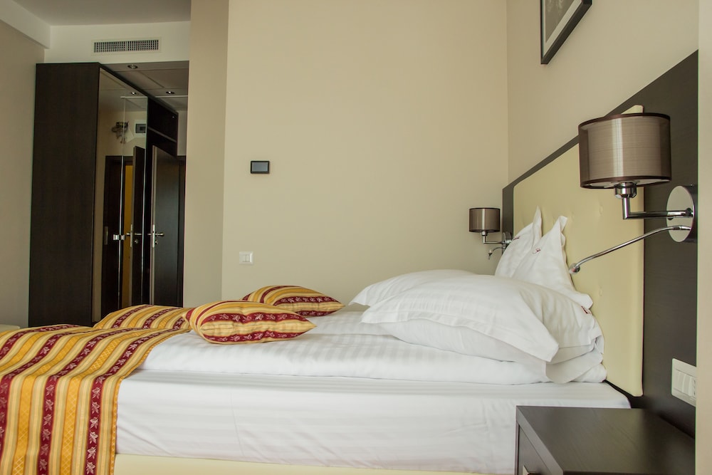 Hotel Salis & Medical Spa 12/28