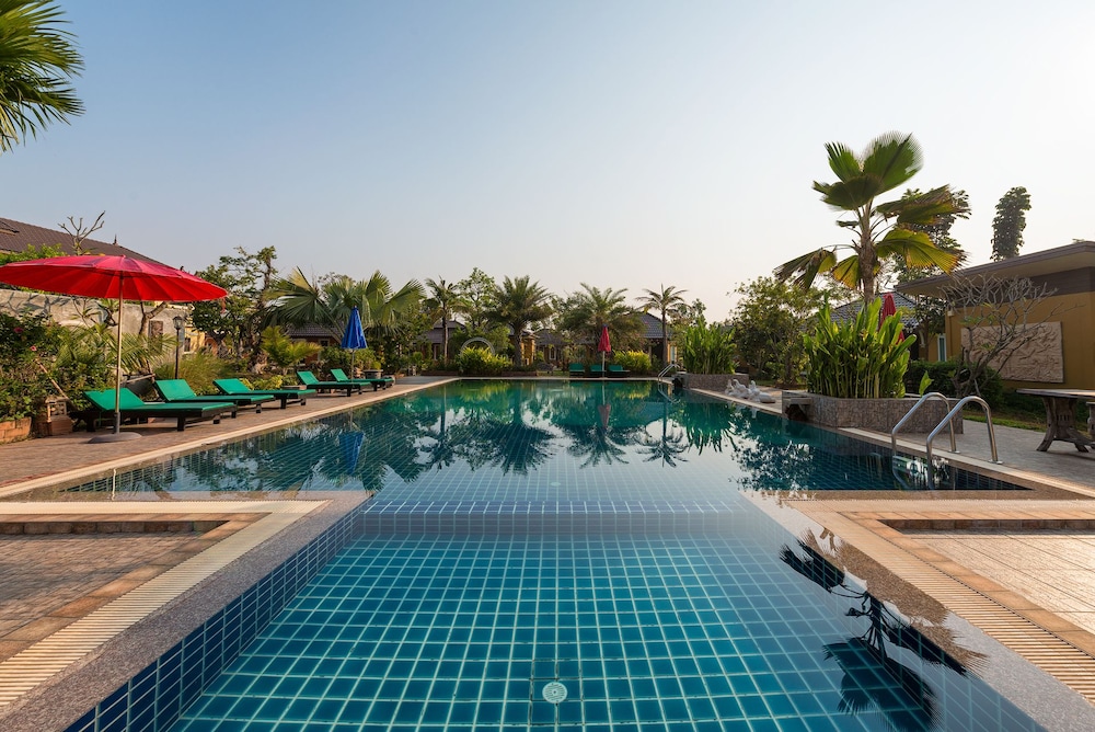 Park Pool Resort 11/55