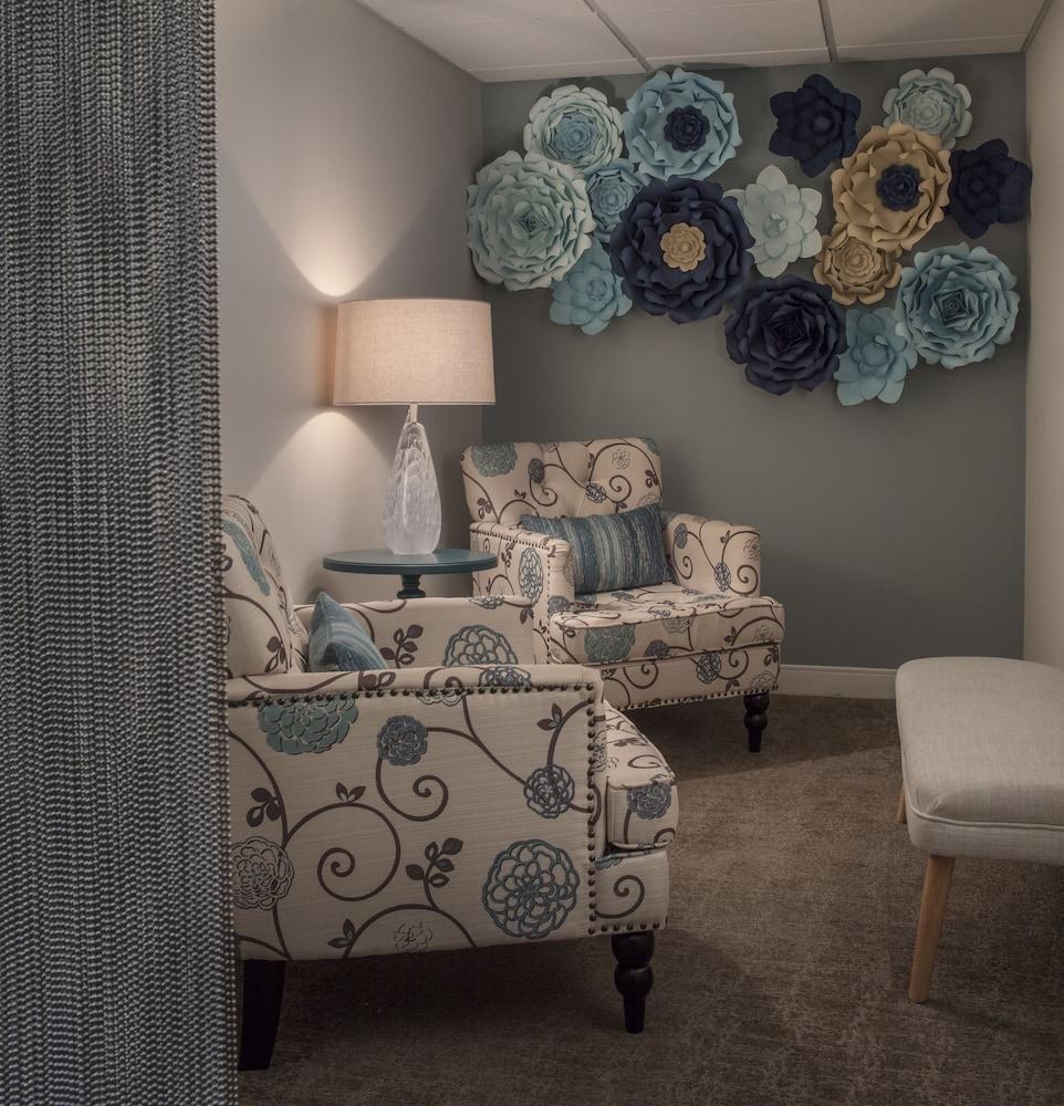 Hutchinson Shores Resort Spa 27/52