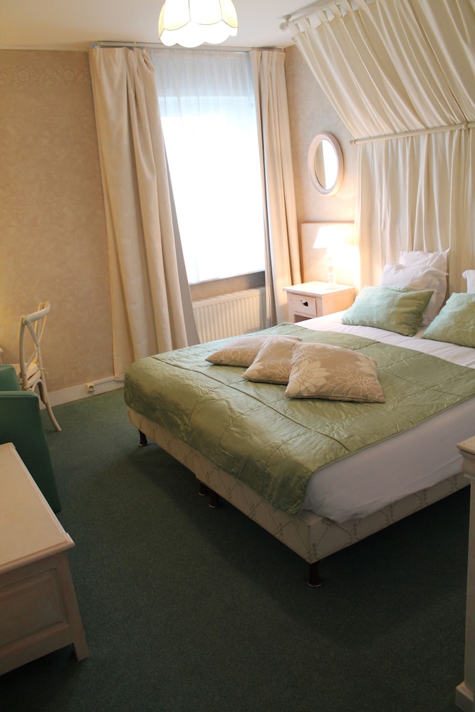 Manoir de La Roche Torin the Originals Relais Relais Du Silence 12/38