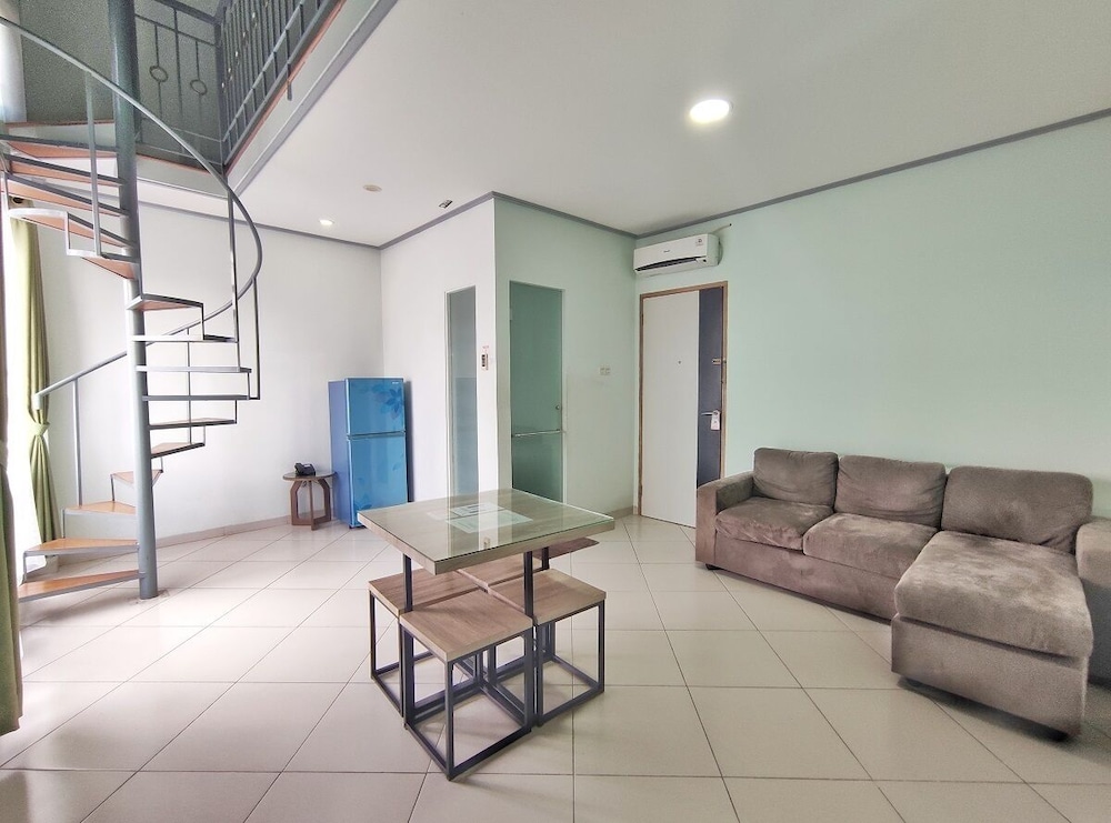 Urbanest Inn House TB Simatupang 47/72