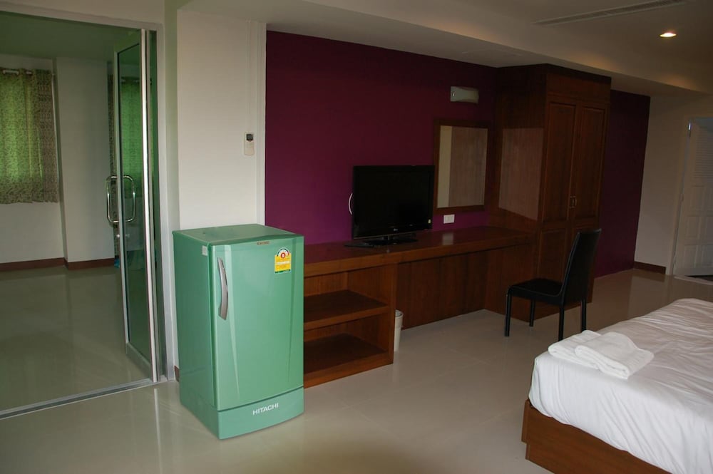 Baan Manthana Hotel 30/50