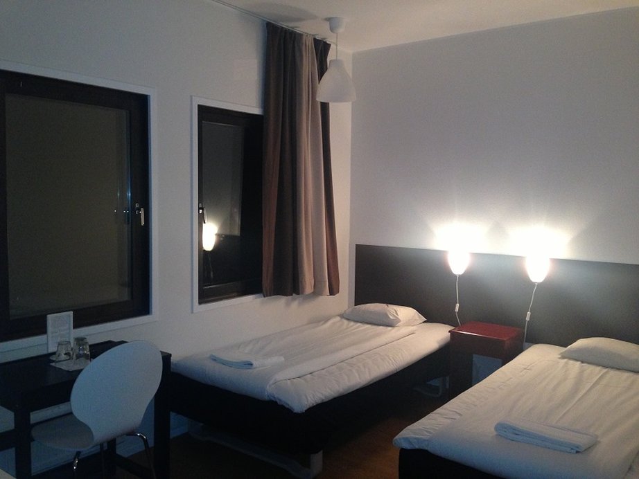 Dialog Hotel Kungens Kurva 5/13