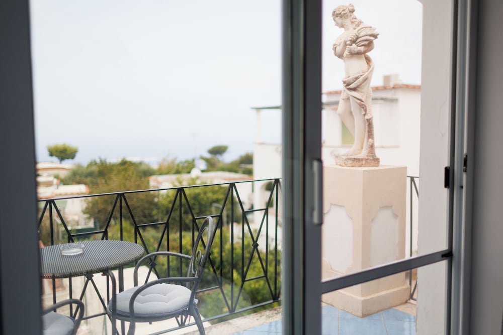 Bussola Di Hermes Hotel 46/57
