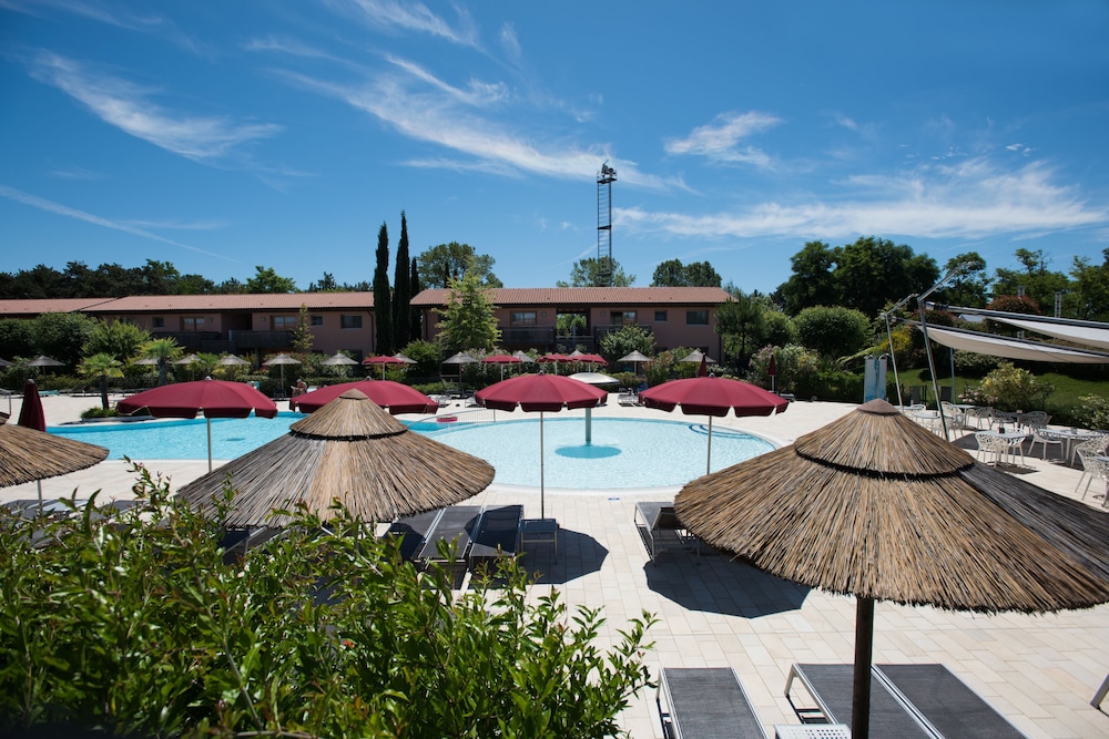 Hotel Green Village Resort 56/60