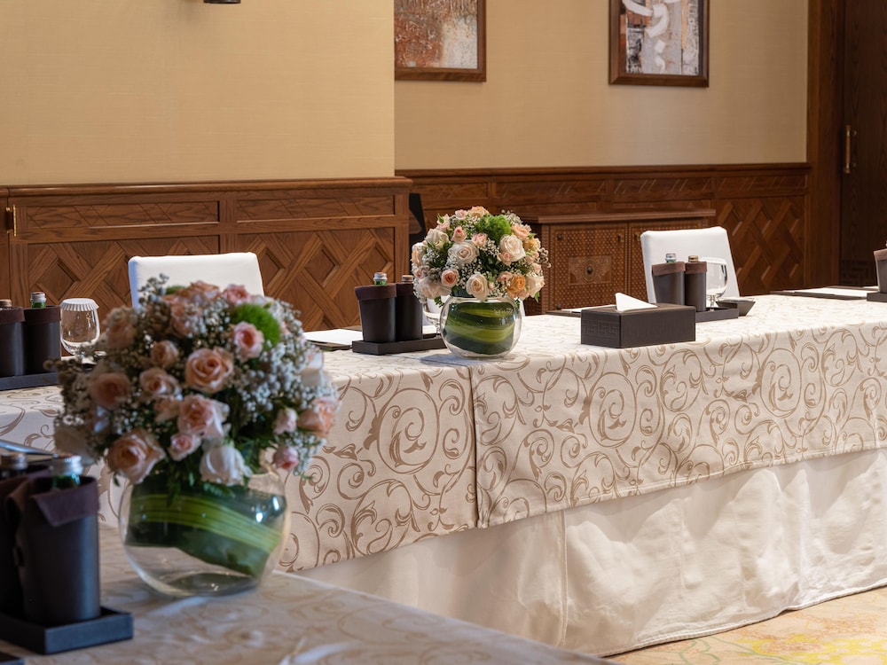 Anantara Al Jabal Al Akhdar Resort 14/80