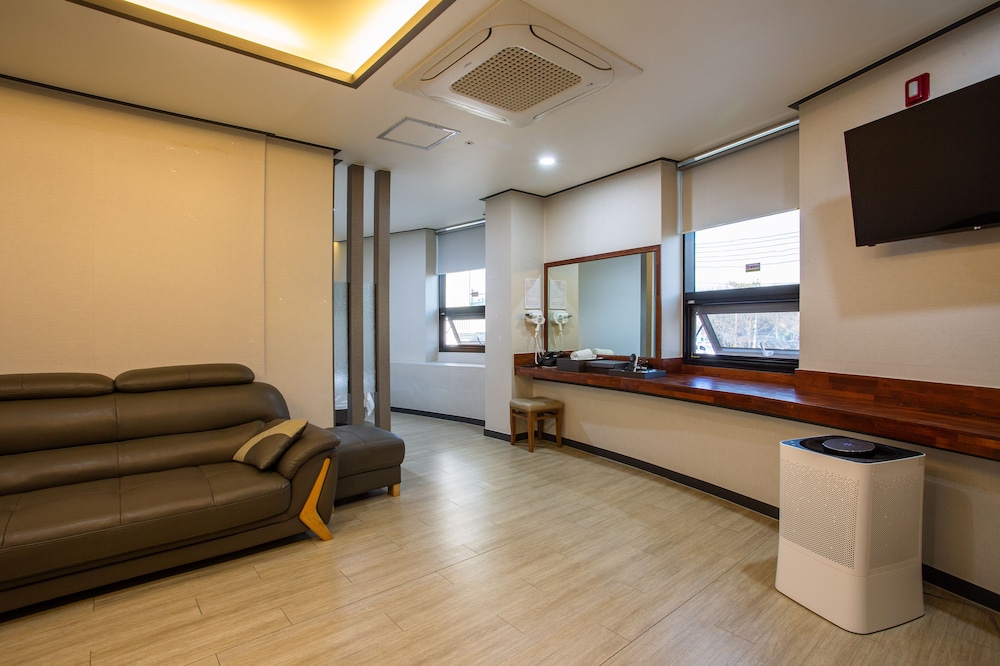 Hotel Gongjicheon 35/50