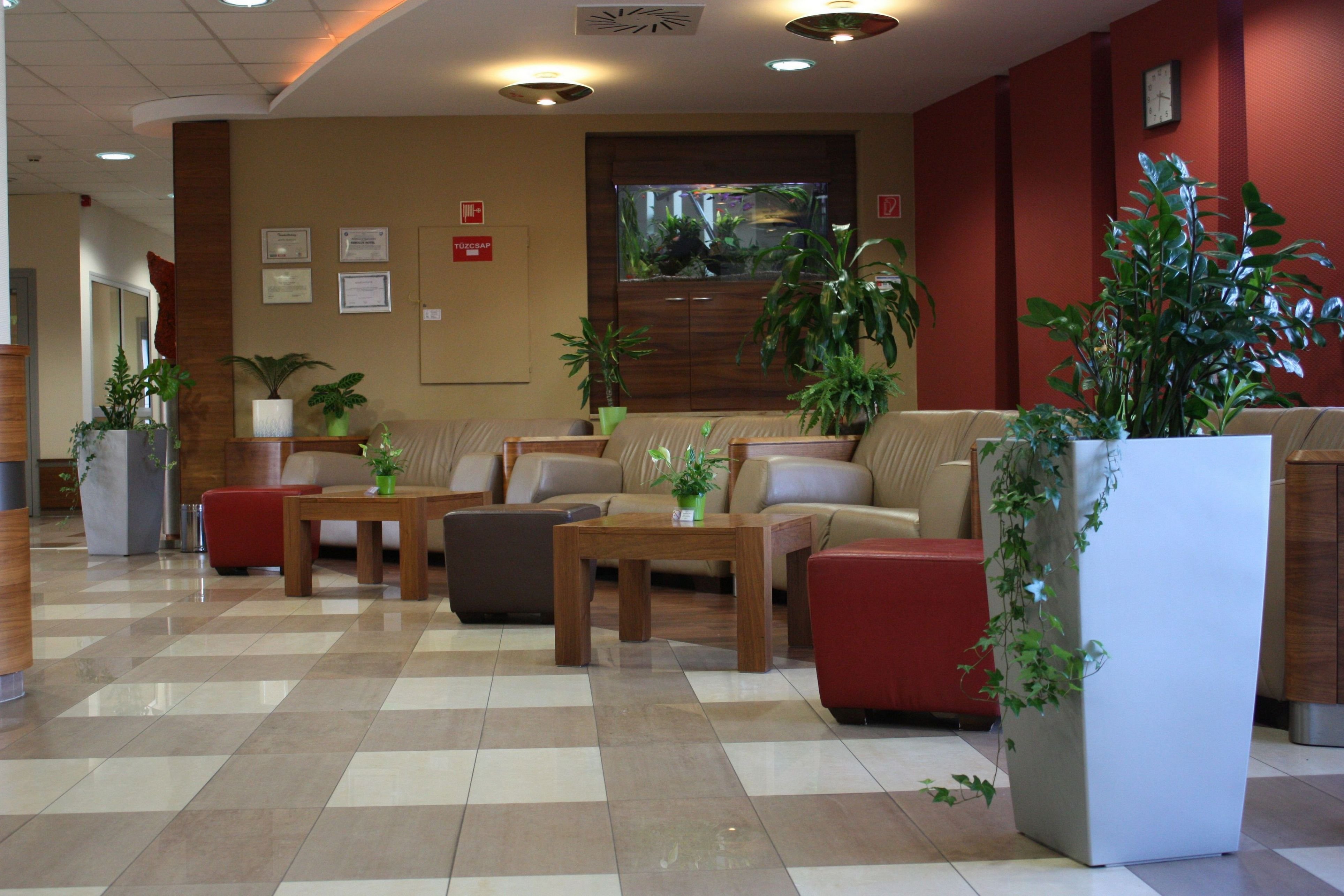 Hotel Famulus 6/18