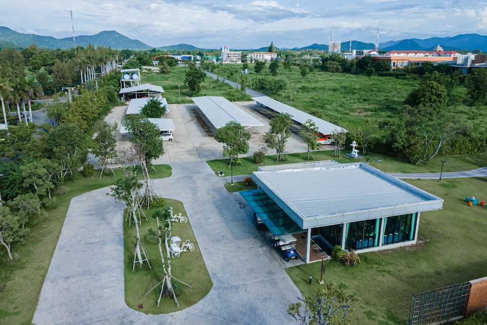 Coral Tree Villa Huahin 65/72