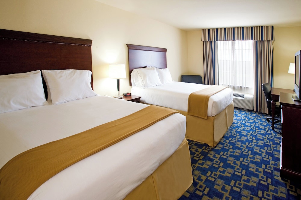 Suite, Multiple Beds