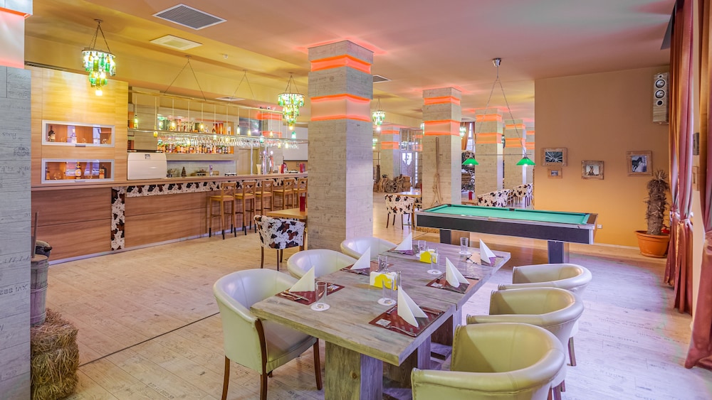 Rin Airport Hotel 53/67