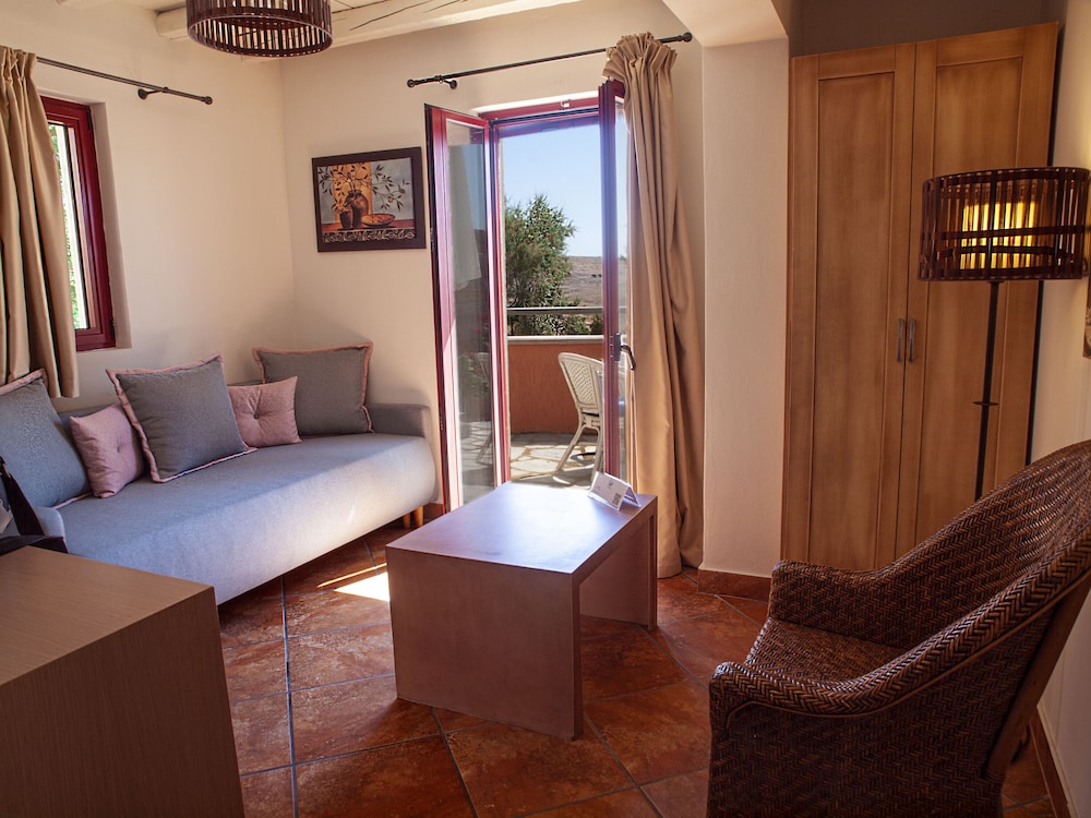 Varos Village Boutique Hotel 32/49