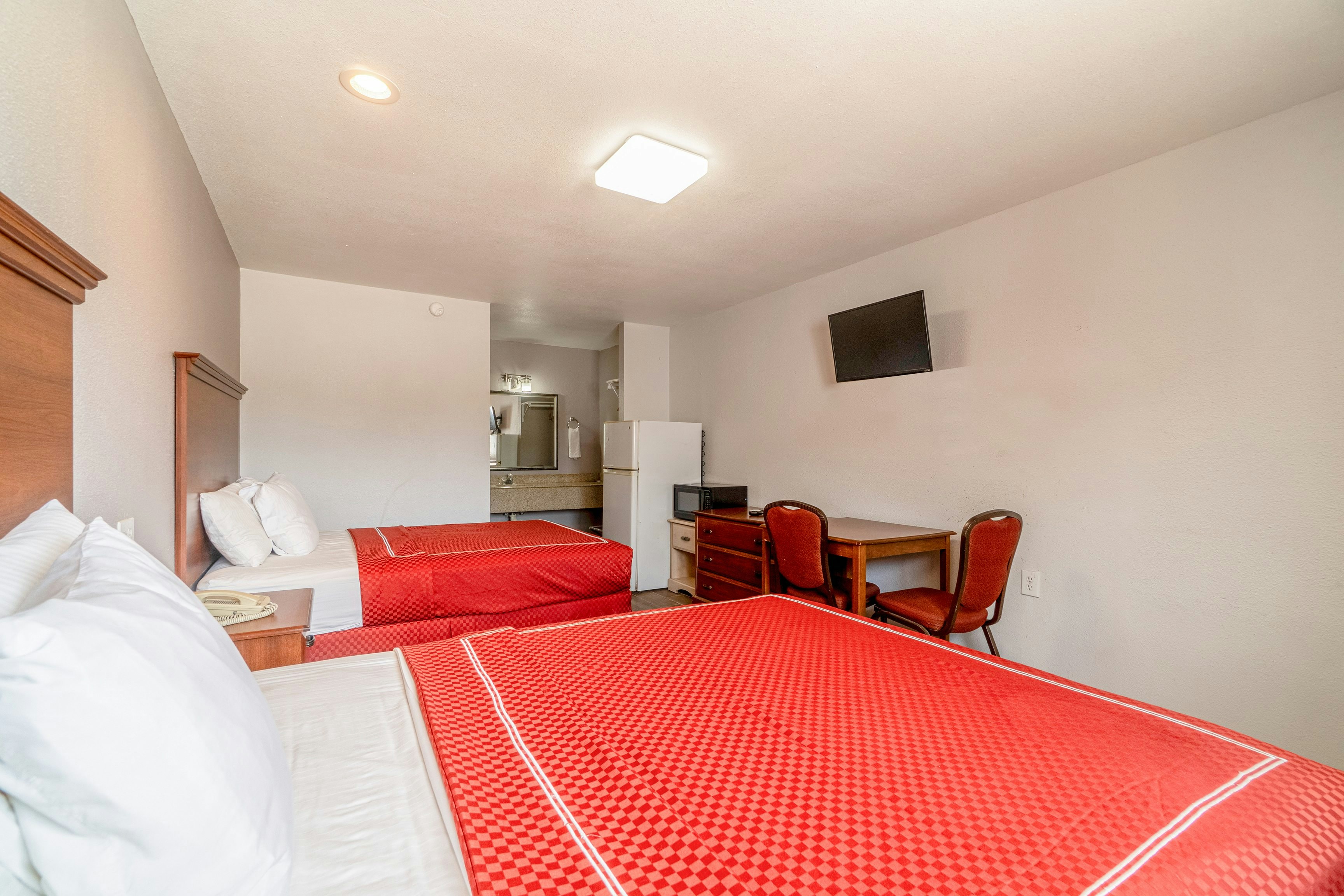 OYO Budget Inn Falfurrias Hwy 281 13/50