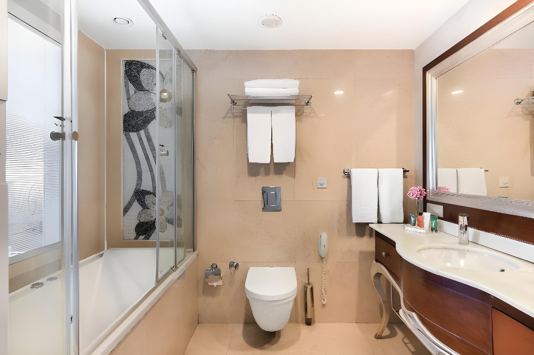 Deluxe, Single, Double Bed, Taksim Square View