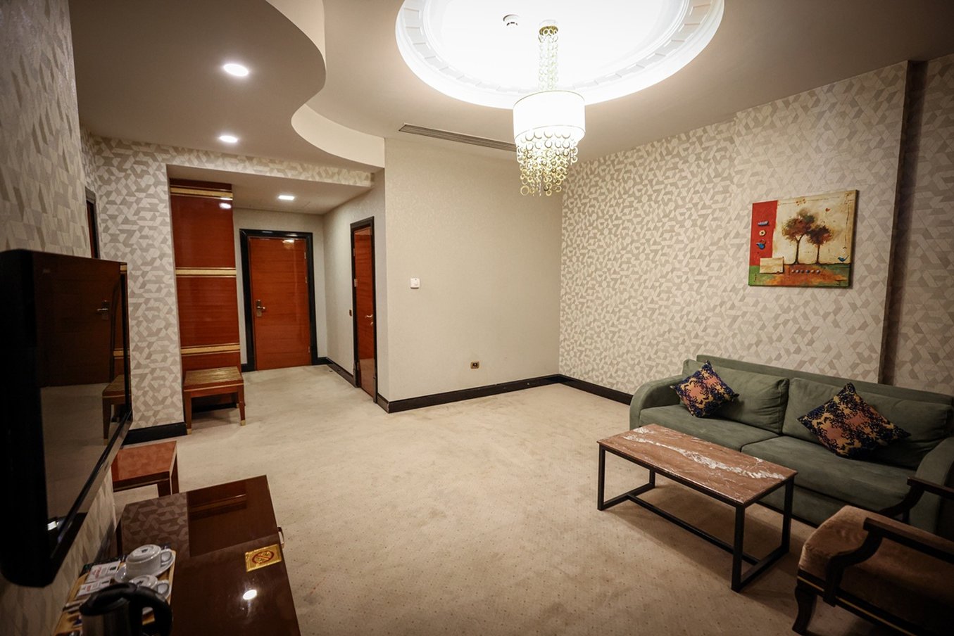 Sapphire Hotel 52/72