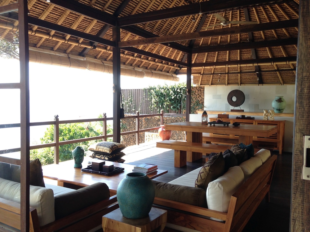 BLOO LAGOON VILLAGE 67/75