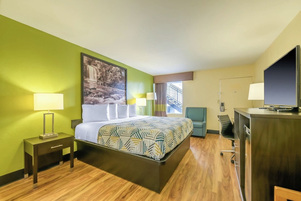 Motel6 Forsyth, GA – Tift College 10/38