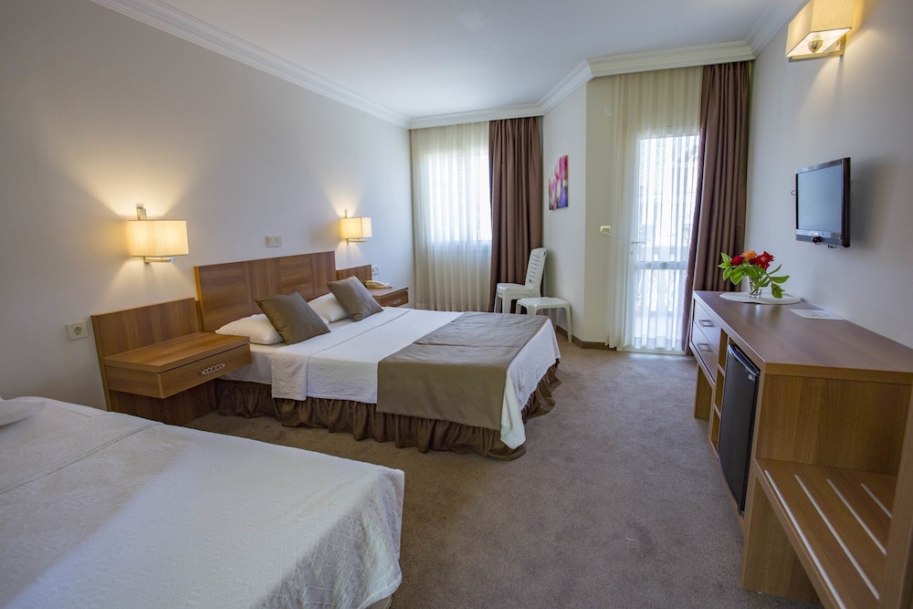 Melis Otel 28/65
