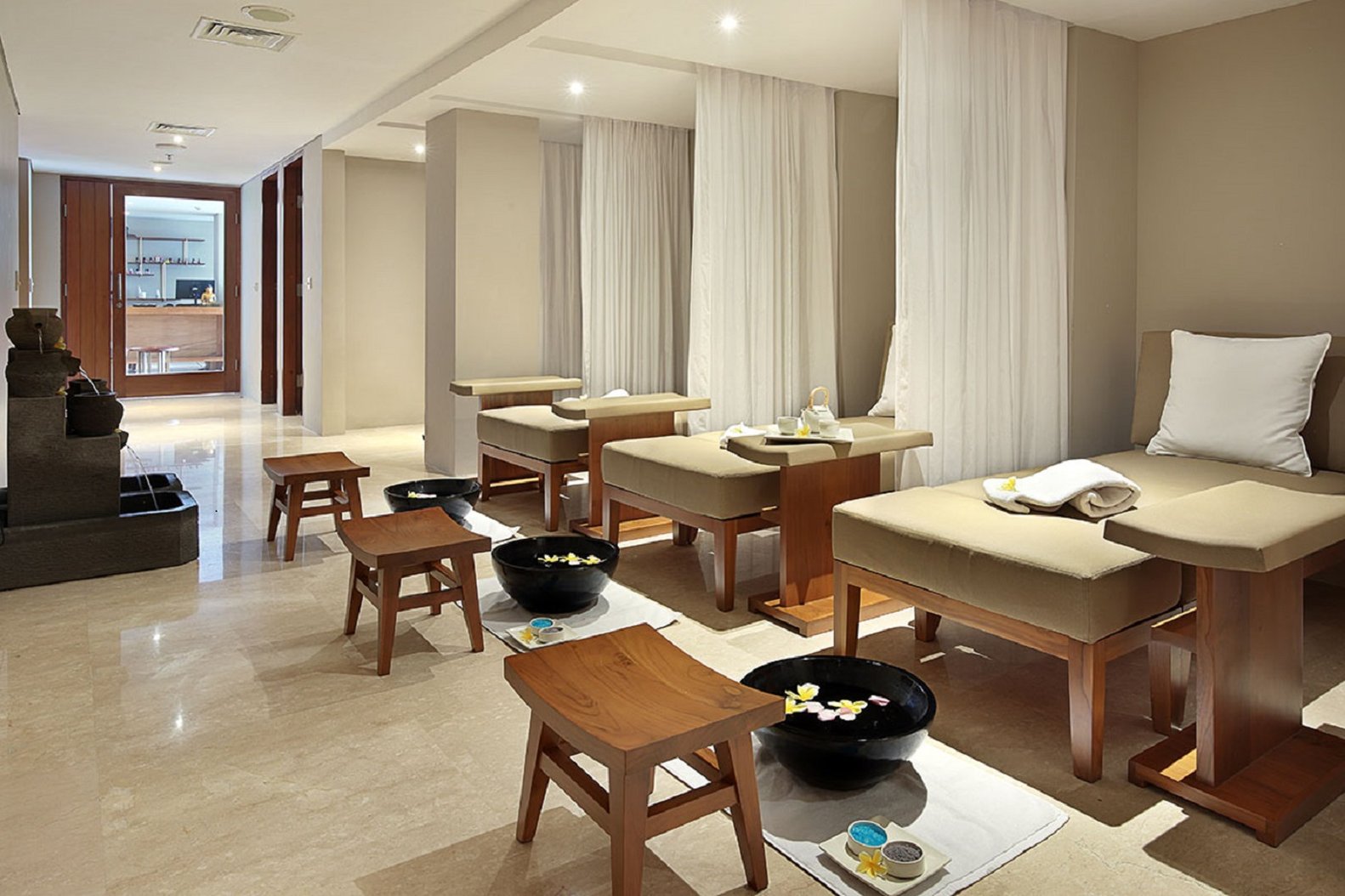 The Bandha Hotel & Suites 80/107