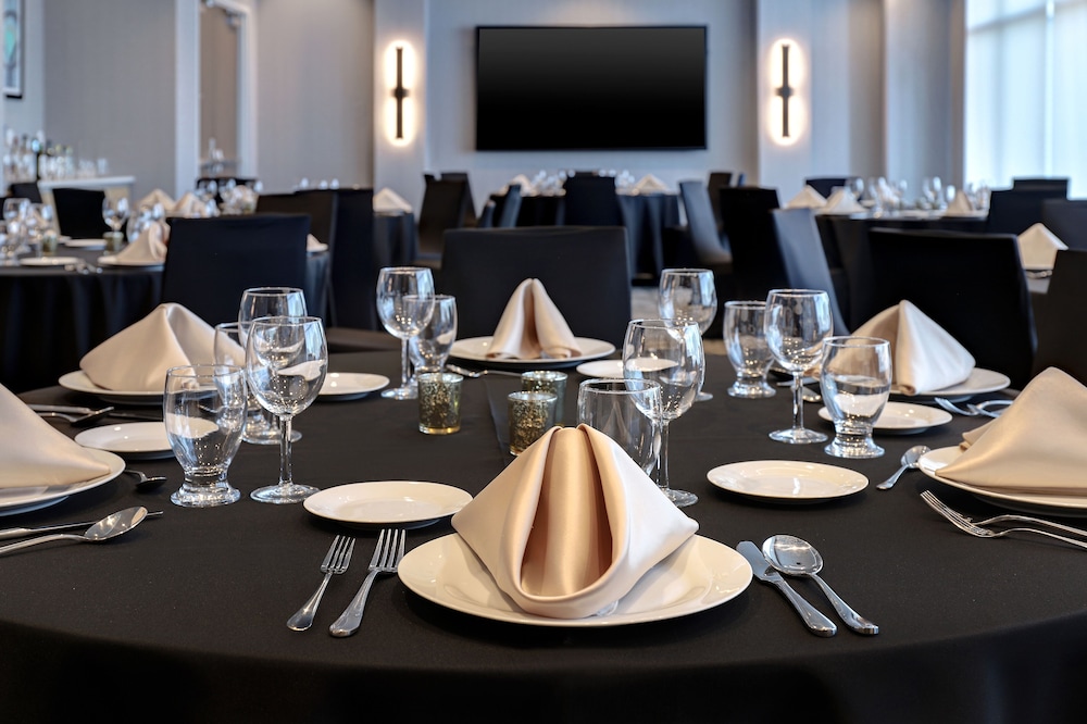 Hyatt Place Ottawa West 40/50