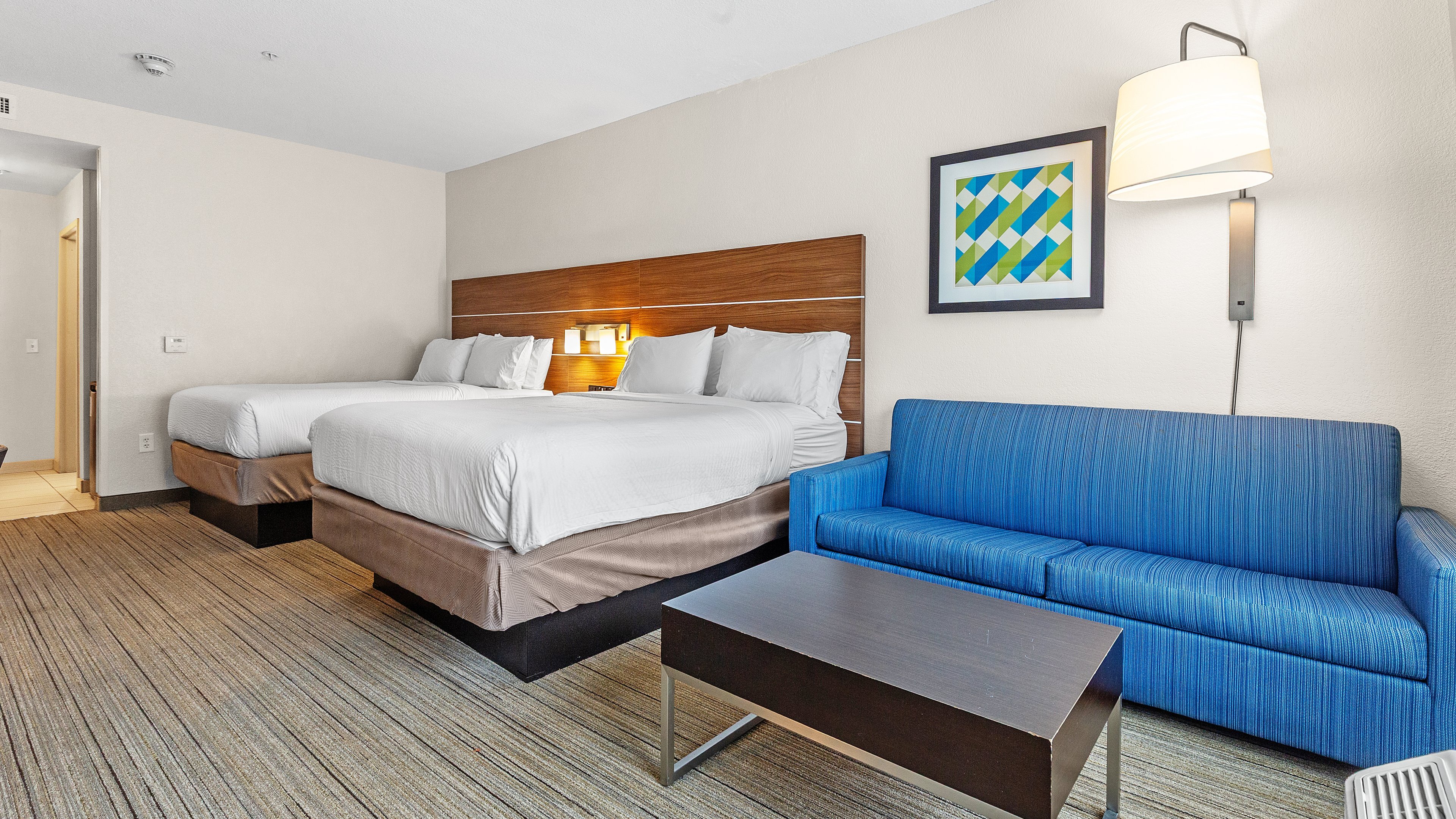 Holiday Inn Express Suites Mobile University Area 10/33