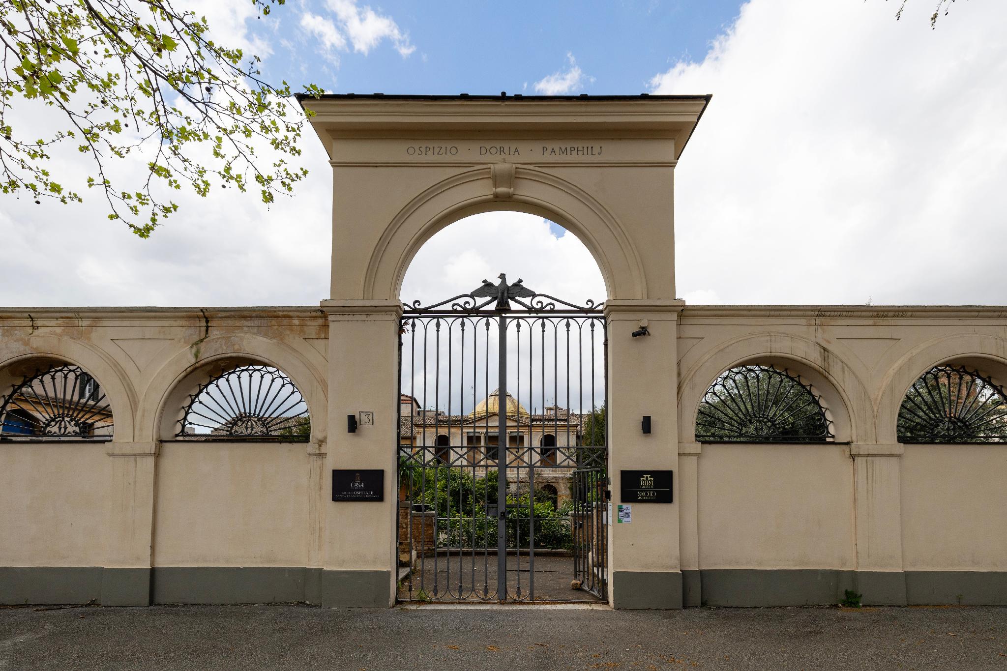 Borgo Ripa Urban Travel in ROME