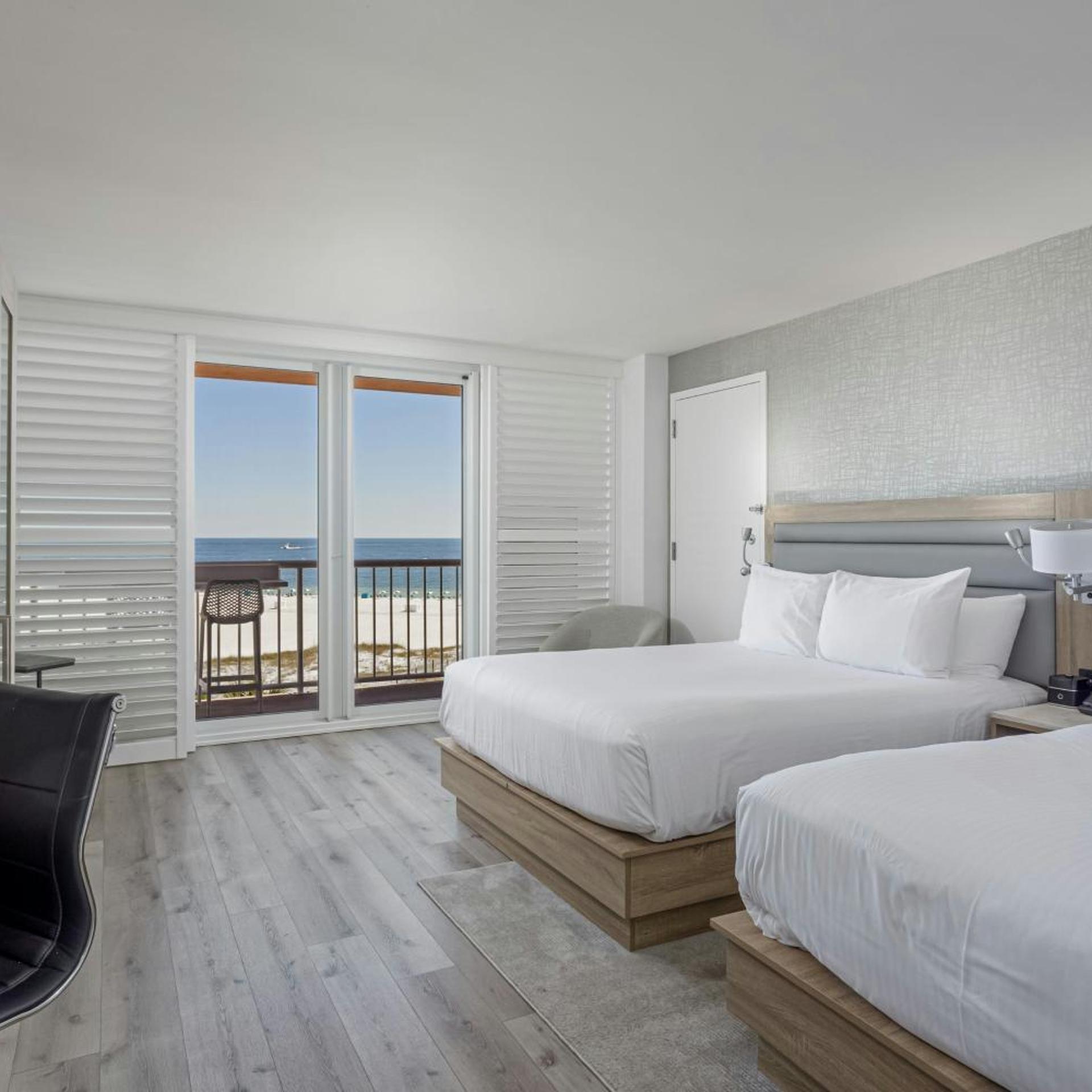 Standard, 2 Queen Beds, Gulf Front