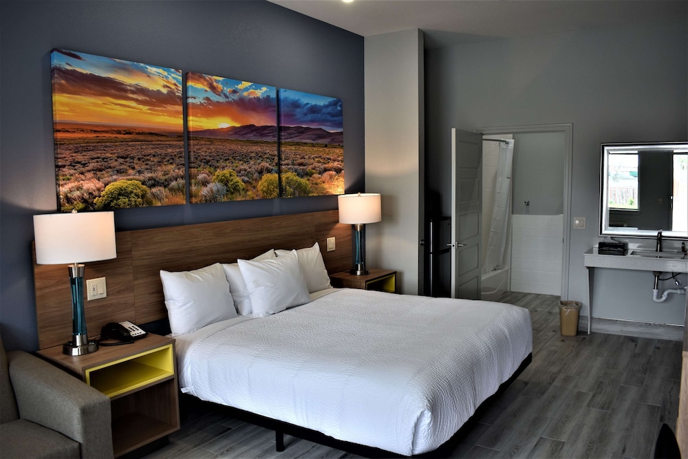 Days Inn & Suites By Wyndham Downtown/University Of Houston 17/60