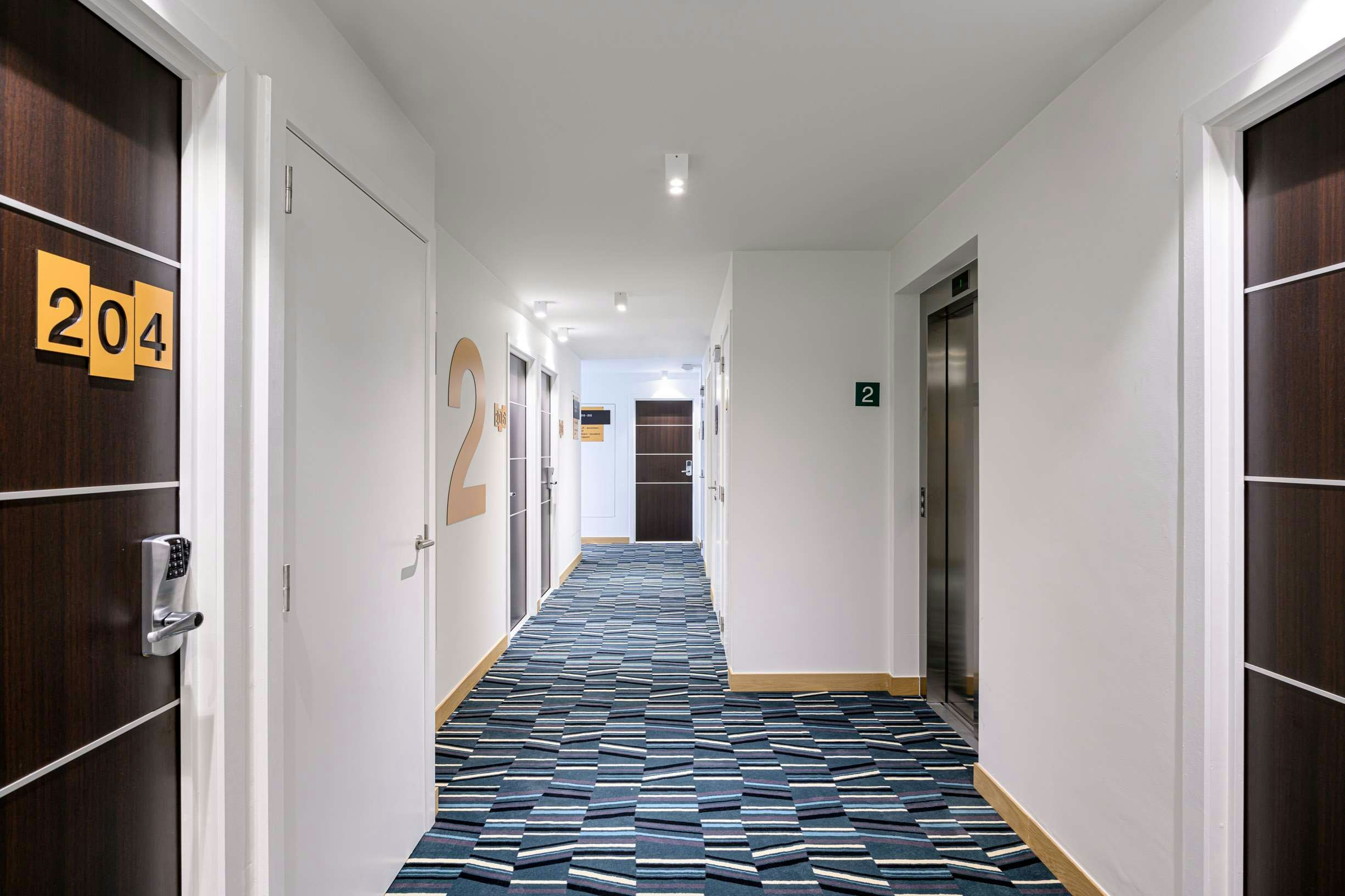 B&B HOTEL Brussels Centre Gare du Midi 19/28