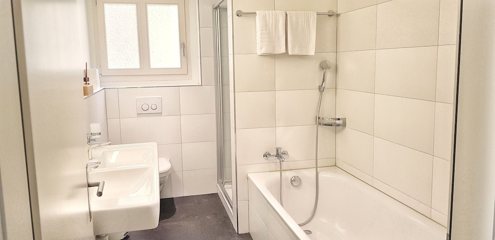Easy Living Business Apartments 27/27