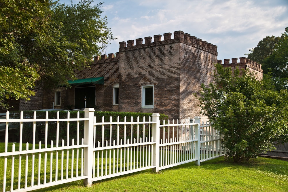Dunleith Historic Inn 6/57
