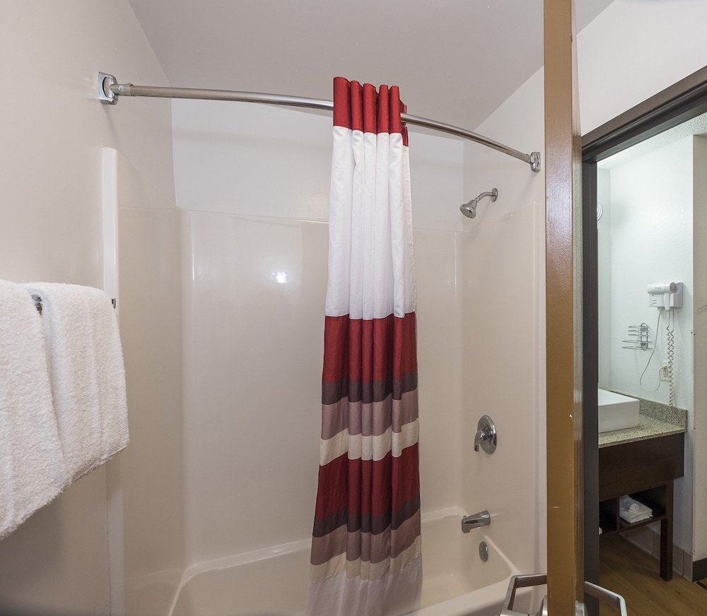 Red Roof Inn Columbus - Hebron 13/22