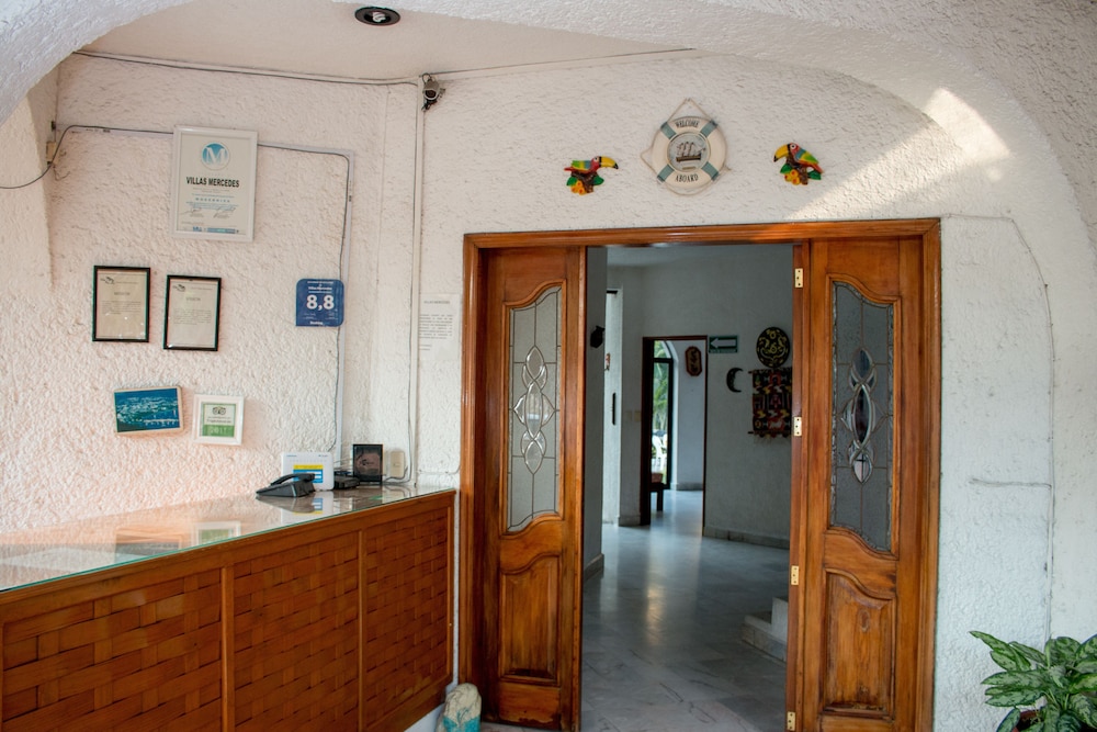 Villas Mercedes 9/40