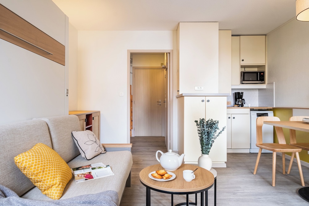 Residence Pierre Vacances Les Citronniers 25/50