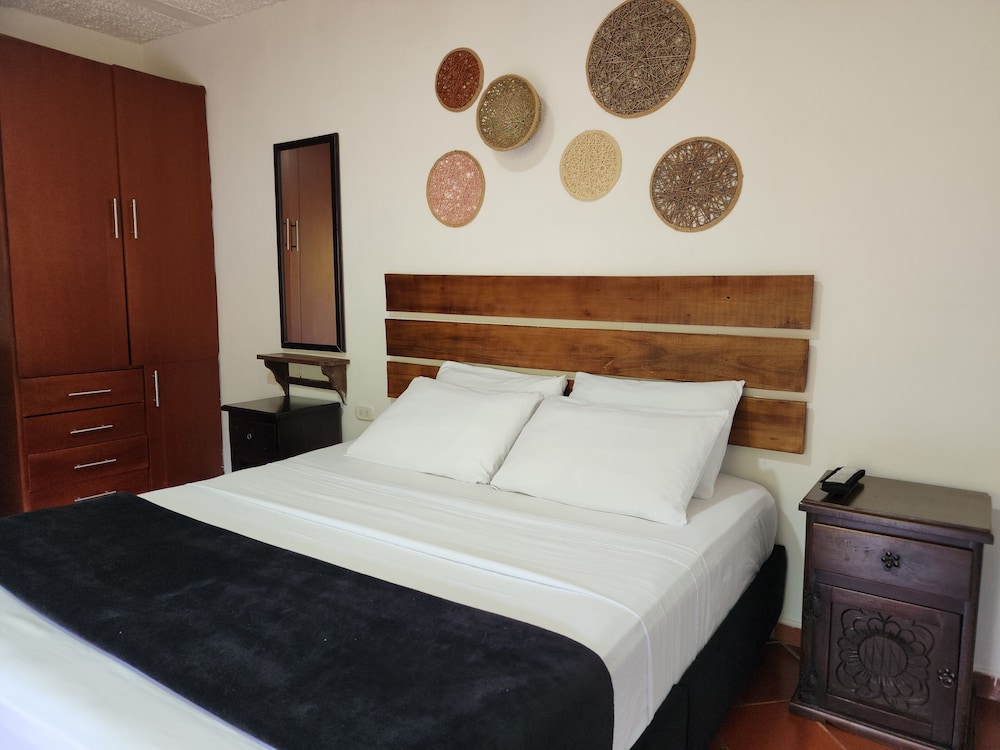 Hotel Campestre Palmas Del Zamorano 12/50