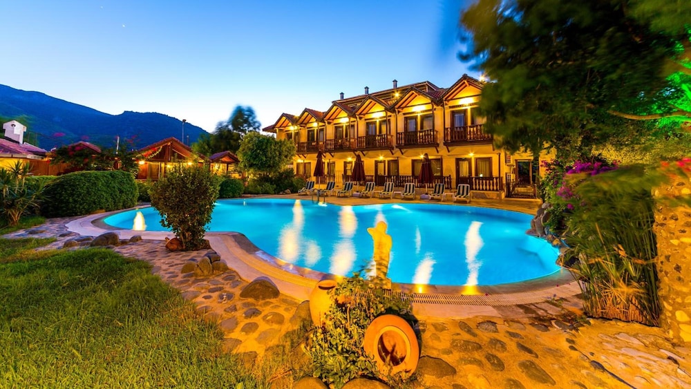 Palmetto Resort Selimiye 4/50