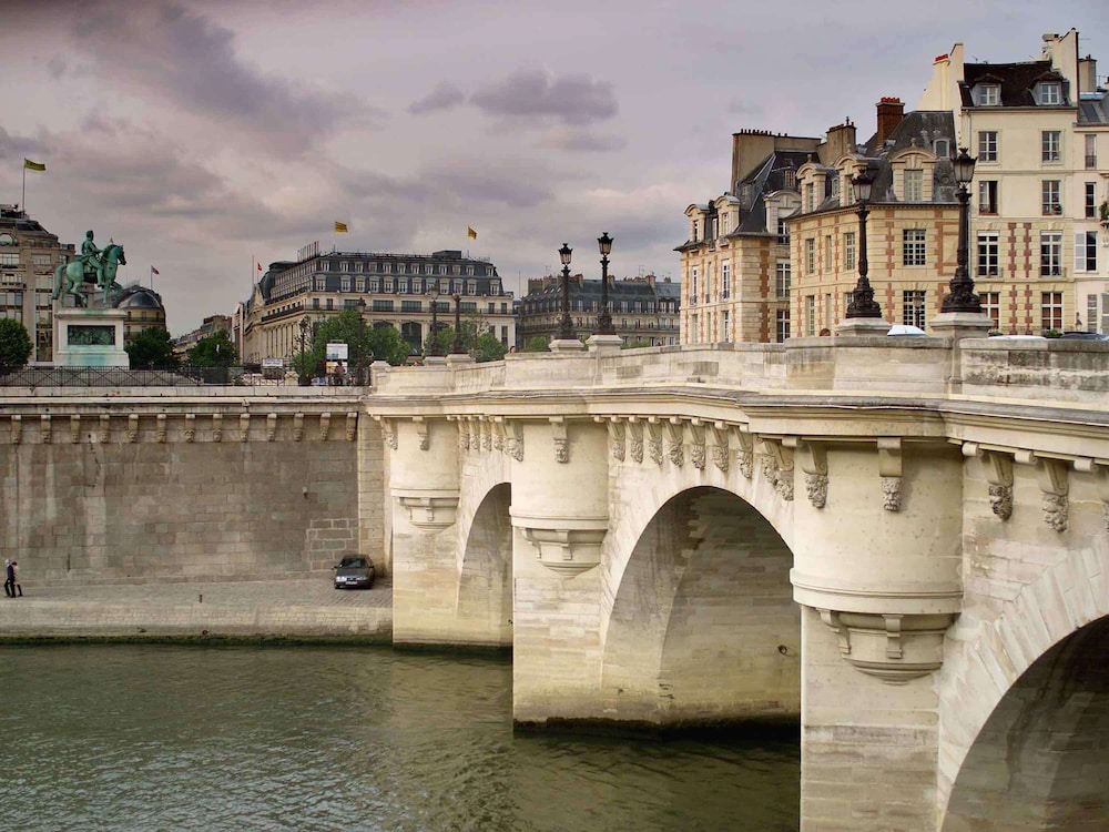 Mercure Paris Notre Dame Saint Germain Des Pres 3/64