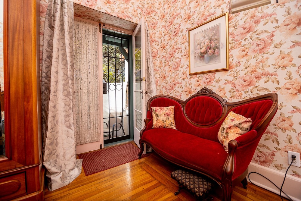 The Blenman House Inn 46/72