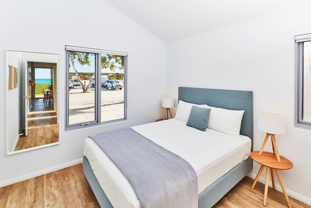 Rac Monkey Mia Dolphin Resort 25/74
