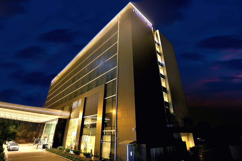 Radisson Blu Faridabad 4/75