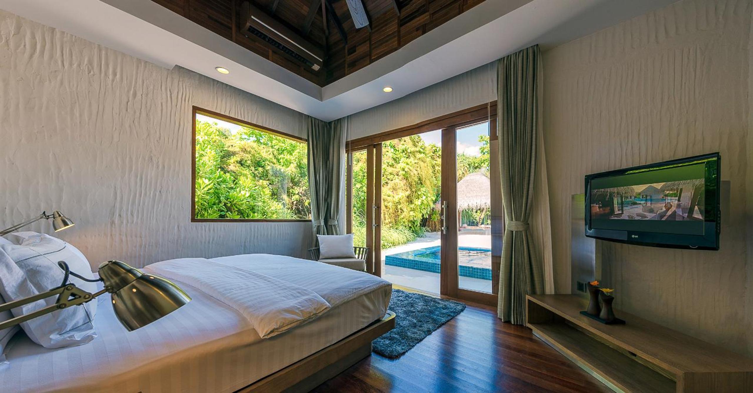 Beach Residence with Plunge Pool - Seaplane Transfer included
