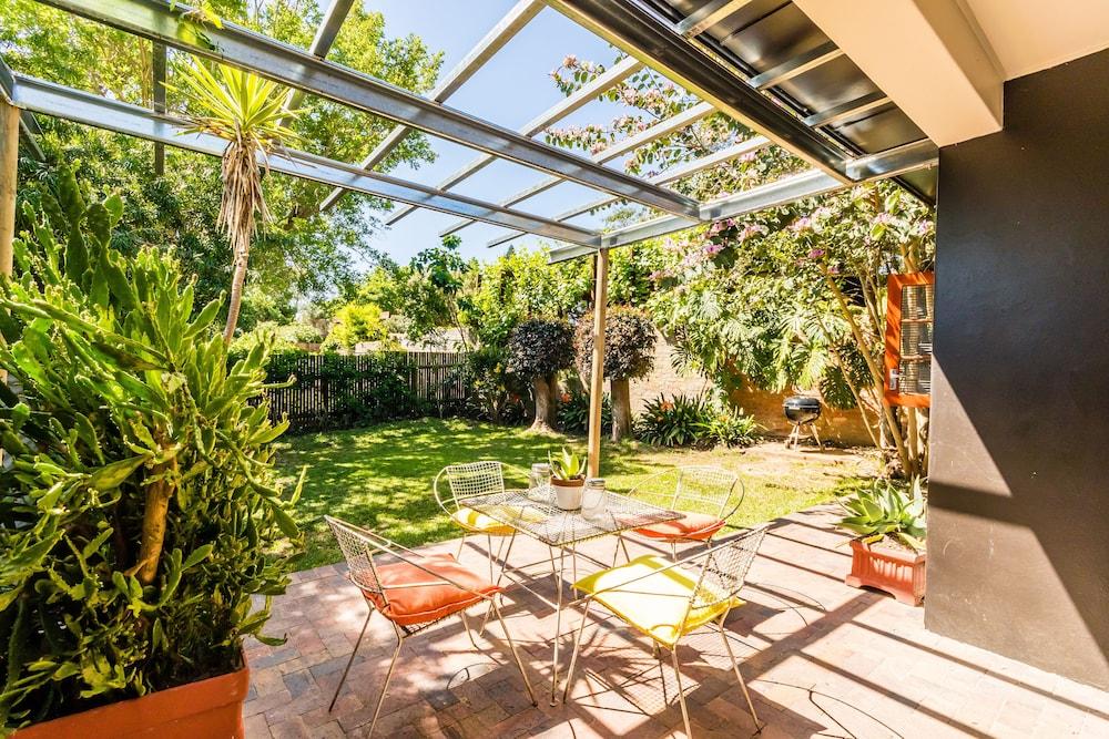 Stellenbosch Gardens 61/61